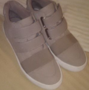 Call it Spring Sz 6.5 high top Velcro Sneakers